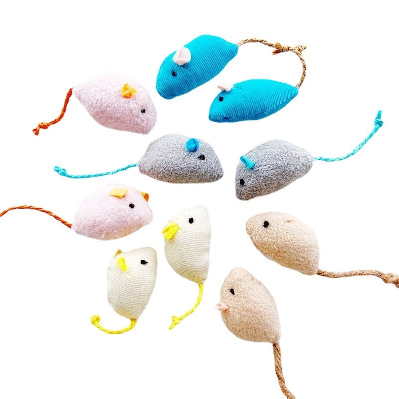 Cat toys, simulated plush mice, relieve boredom, interact with each other, and provide pet products